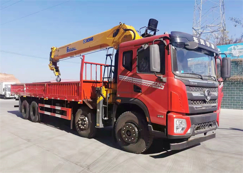  東風(fēng)華神DV5 前四后八 300馬力 徐工16噸隨車(chē)吊